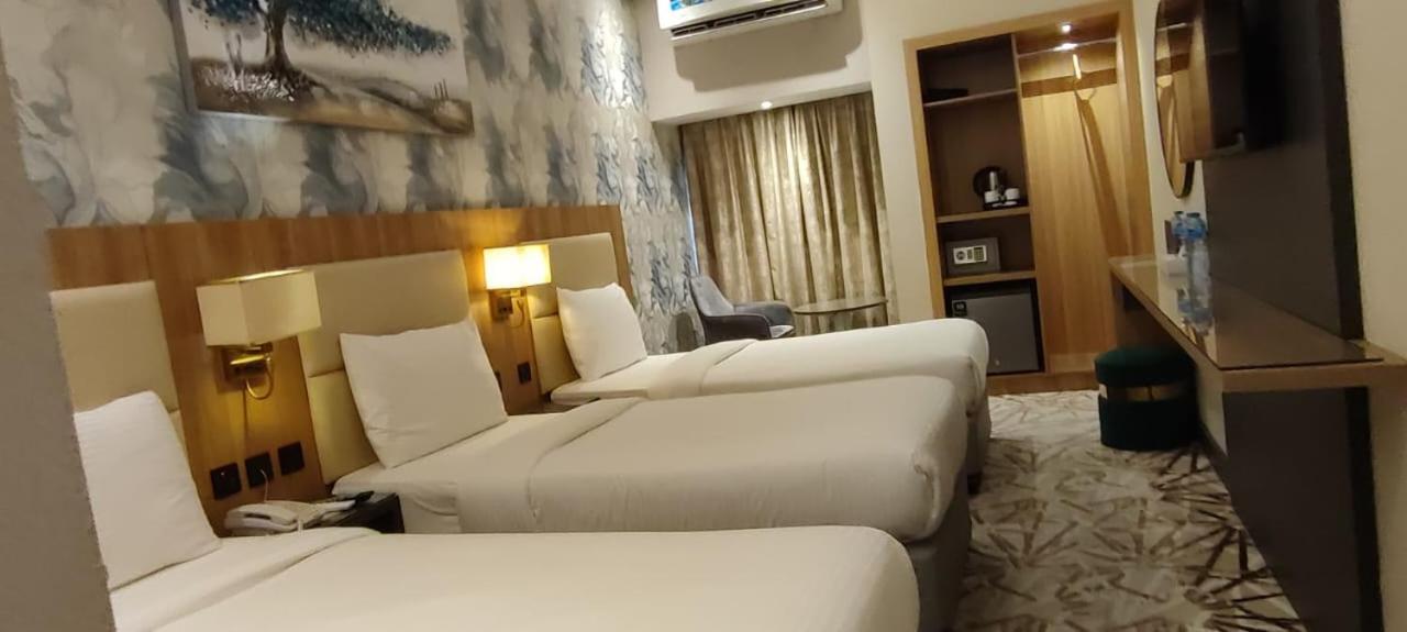 Sky Park Hotel Дубай Экстерьер фото