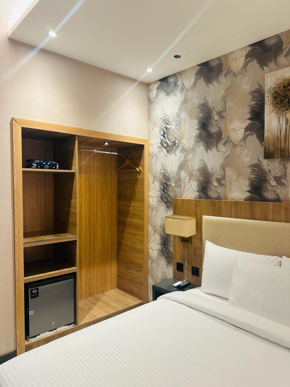Sky Park Hotel Дубай Экстерьер фото