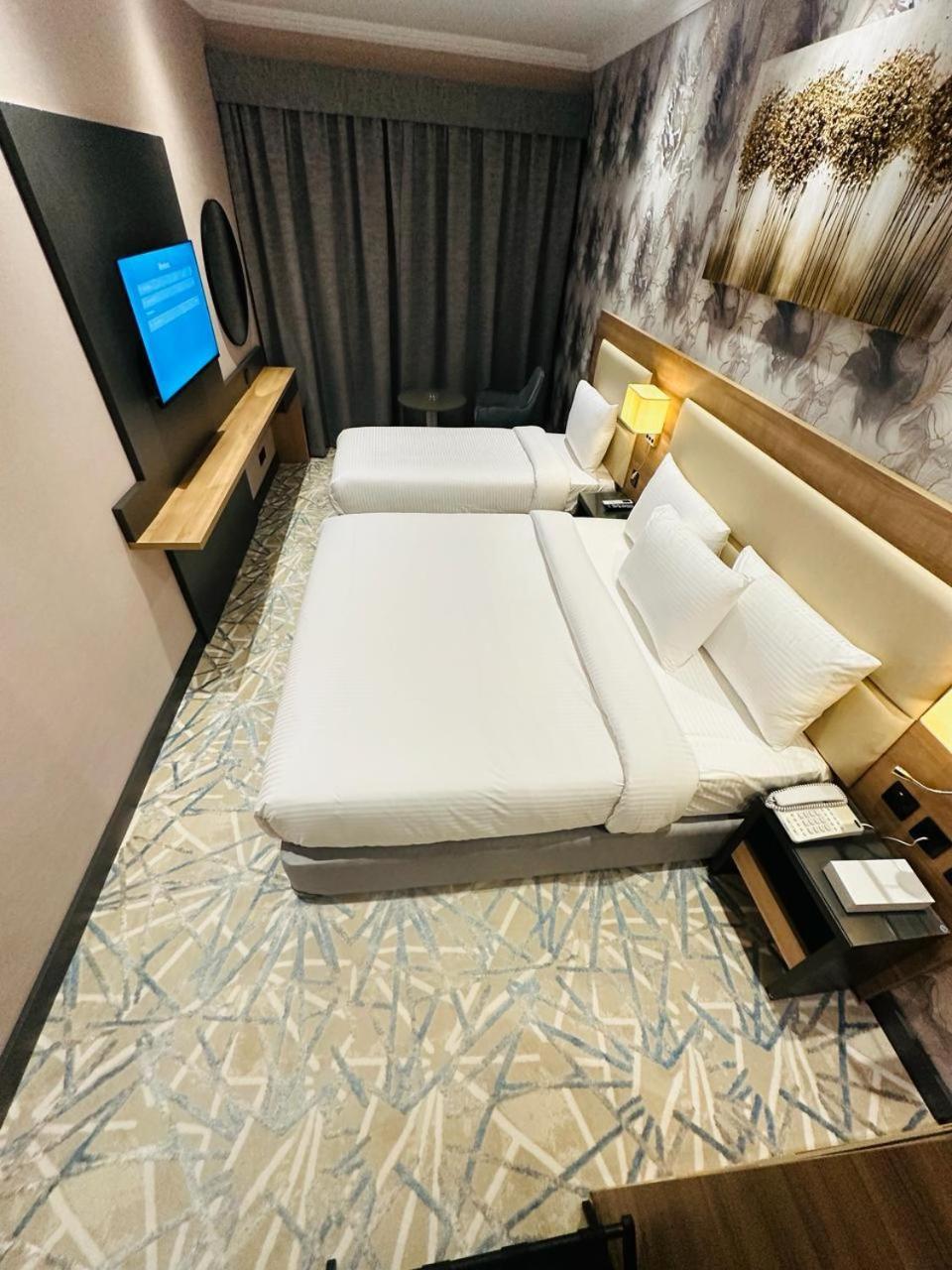 Sky Park Hotel Дубай Экстерьер фото